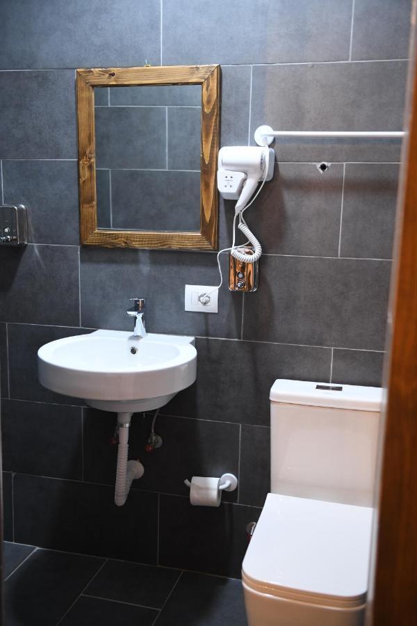 Anhel Hotel Berat Chambre photo